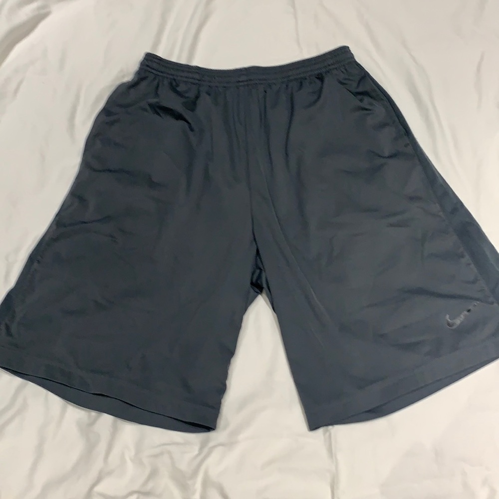 Nike Dri-Fit athletic training / basketball shorts
